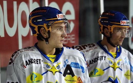 Photo hockey Division 1 - D1 - 9ème journée : Amnéville vs Gap  - Les Rapaces frappent encore