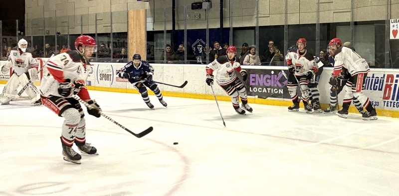 Photo hockey Division 1 - Division 1 - 1/4 de Finale - Match 3 : Dunkerque vs Neuilly/Marne - Dunkerque s’impose en prolongation 