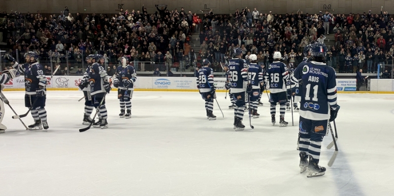 Photo hockey Division 1 - Division 1 - 1/4 de Finale - Match 3 : Dunkerque vs Neuilly/Marne - Dunkerque s’impose en prolongation 