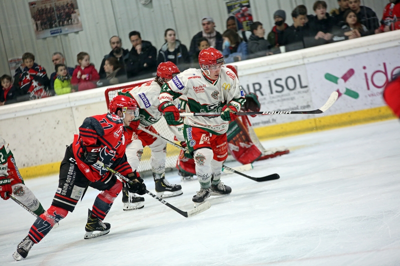 Photo hockey Division 1 - Division 1 - 1/4 de Finale match 3 : Neuilly/Marne vs Mont-Blanc - Neuilly force un 4ème match !