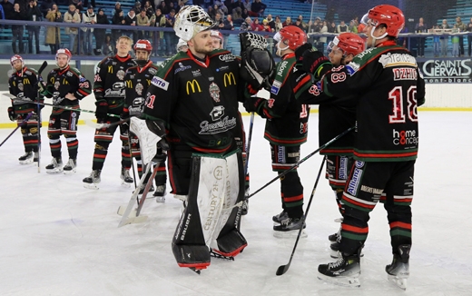 Photo hockey Division 1 - Division 1 - 1/8 de Finale - Match 3 : Mont-Blanc vs Neuilly/Marne - Un but suffit au bonheur Yéti !