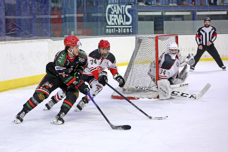 Photo hockey Division 1 - Division 1 - 1/8 de Finale - Match 3 : Mont-Blanc vs Neuilly/Marne - Un but suffit au bonheur Yéti !