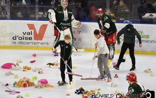 Photo hockey Division 1 - Division 1 : 13ème journée : Cergy-Pontoise vs Neuilly/Marne - Neuilly remporte le premier derby