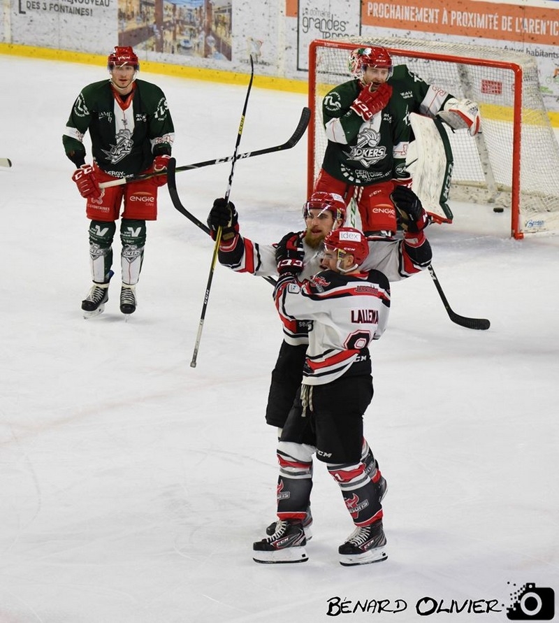 Photo hockey Division 1 - Division 1 : 13ème journée : Cergy-Pontoise vs Neuilly/Marne - Neuilly remporte le premier derby
