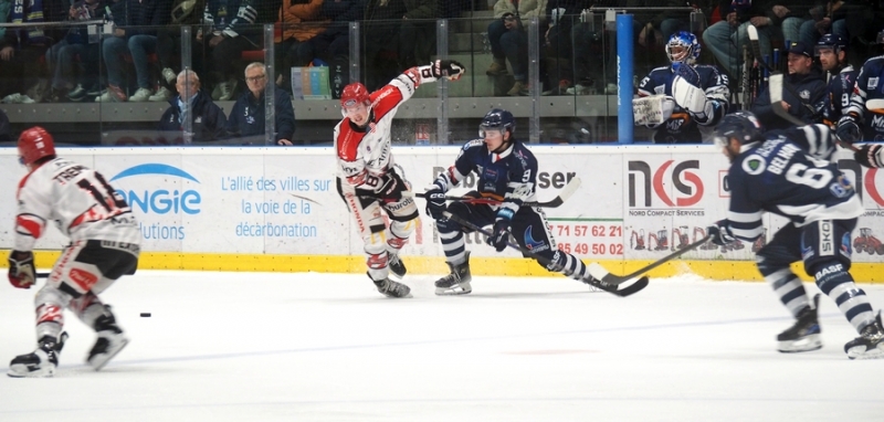 Photo hockey Division 1 - Division 1 : 13ème journée : Dunkerque vs Cholet  - Cholet s’impose dans les dernières secondes à Dunkerque