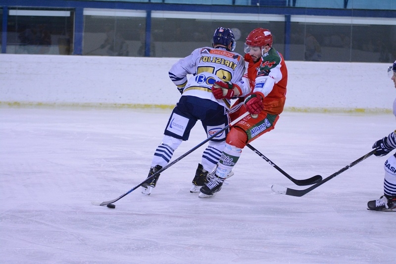 Photo hockey Division 1 - Division 1 : 13ème journée : Mont-Blanc vs Dunkerque - Le Corsaire chasse le Yéti