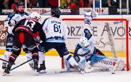 Photo hockey Division 1 - Division 1 : 13ème journée : Morzine-Avoriaz vs Tours  - Tours revient de loin !