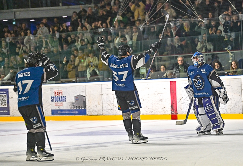 Photo hockey Division 1 - Division 1 : 13ème journée : Nantes vs Valenciennes - Les Corsaires arrachent une victoire cruciale !