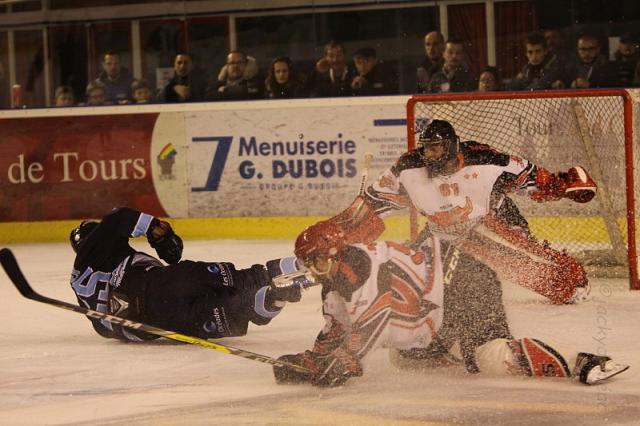 Photo hockey Division 1 - Division 1 : 13ème journée : Tours  vs Neuilly/Marne - Tours vainqueur aux tirs aux buts