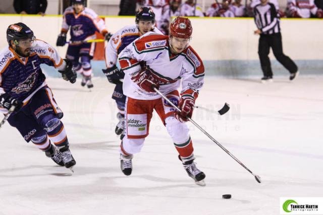 Photo hockey Division 1 - Division 1 : 14ème journée : Clermont-Ferrand vs Anglet - Clermont blessé s