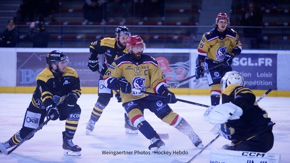 Photo hockey Division 1 - Division 1 : 14ème journée : Lyon vs Chambéry - Lyon se rebiffe en s