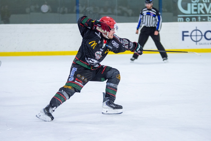Photo hockey Division 1 - Division 1 : 15ème journée : Mont-Blanc vs Morzine-Avoriaz - Derby engagé, fin de match discutée…