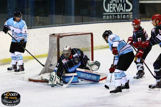 Photo hockey Division 1 - Division 1 : 15ème journée : Mont-Blanc vs Tours  - Le Mont-Blanc au dessus des Remparts