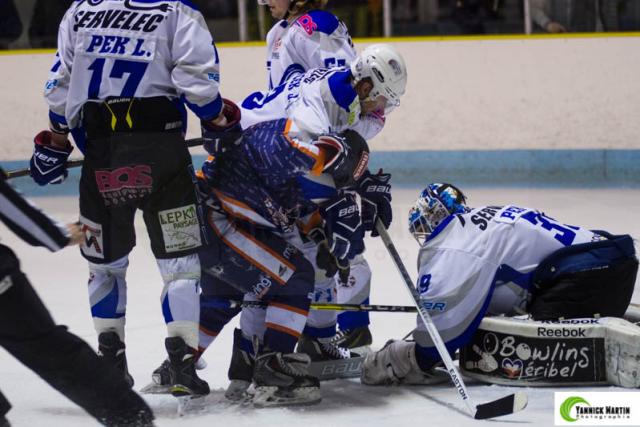 Photo hockey Division 1 - Division 1 : 16ème journée : Clermont-Ferrand vs Courchevel-Méribel-Pralognan - D1 : Clermont toujours en quête de victoire