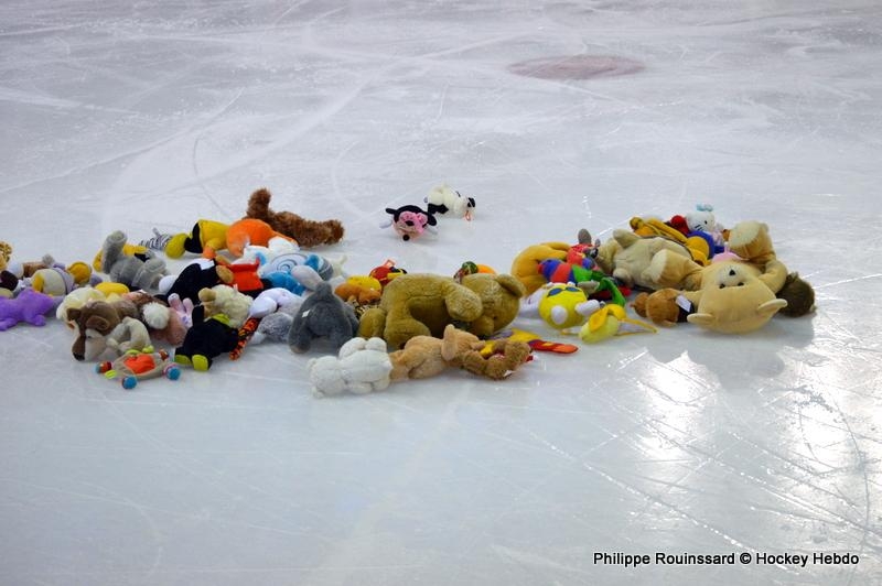 Photo hockey Division 1 - Division 1 : 16ème journée : Mont-Blanc vs Neuilly/Marne - Un grand bol d’air pour Mont-Blanc