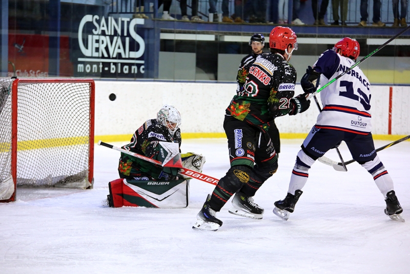 Photo hockey Division 1 - Division 1 : 16ème journée : Mont-Blanc vs Lyon - Lyon dans un match à rebondissements ! Photo hockey Division 1 - Division 1 : 16ème journée : Mont-Blanc vs Lyon - Lyon dans un match à rebondissements !