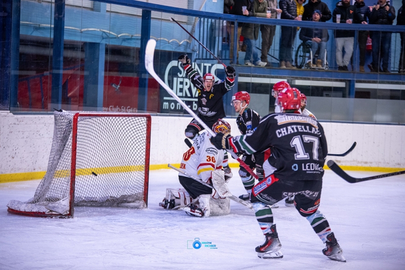Photo hockey Division 1 - Division 1 : 16ème journée : Mont-Blanc vs Meudon - Meudon arrache un important succès !