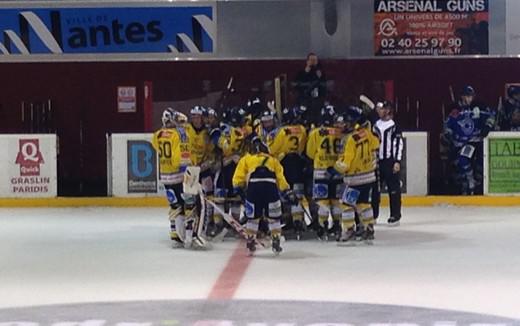 Photo hockey Division 1 - Division 1 : 18ème journée : Nantes vs Dunkerque - Dunkerque remporte le duel des Corsaires