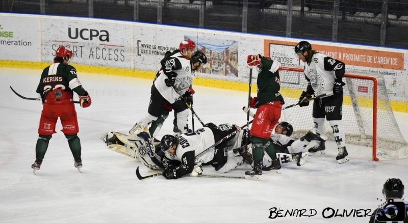 Photo hockey Division 1 - Division 1 : 19ème journée : Cergy-Pontoise vs Nantes - Victoire des Jokers sur le fil