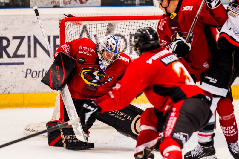 Photo hockey Division 1 - Division 1 : 1ère journée : Morzine-Avoriaz vs Neuilly/Marne - Première journée et première victoire !