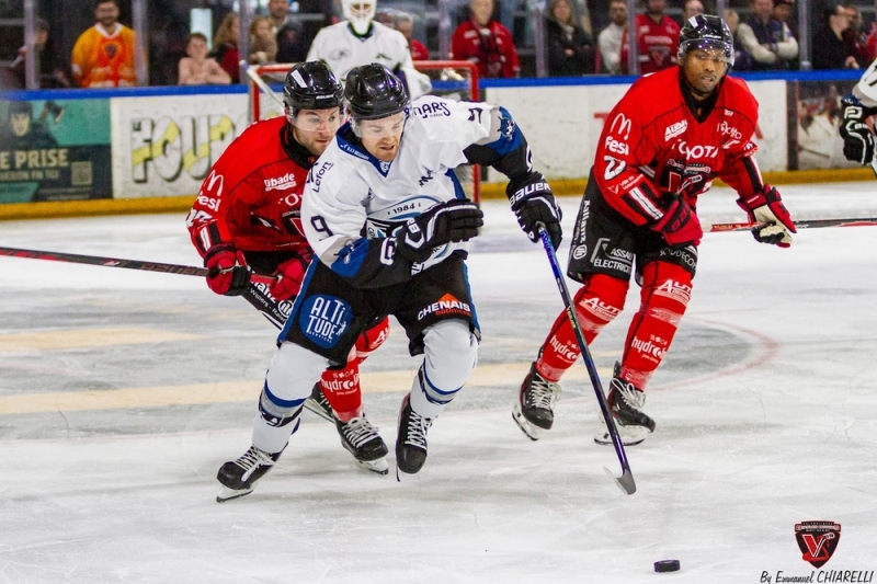 Photo hockey Division 1 - Division 1 : 1ère journée : Valenciennes vs Nantes - Valenciennes tombe face à Nantes malgré une prestation solide Photo hockey Division 1 - Division 1 : 1ère journée : Valenciennes vs Nantes - Valenciennes tombe face à Nantes malgré une prestation solide