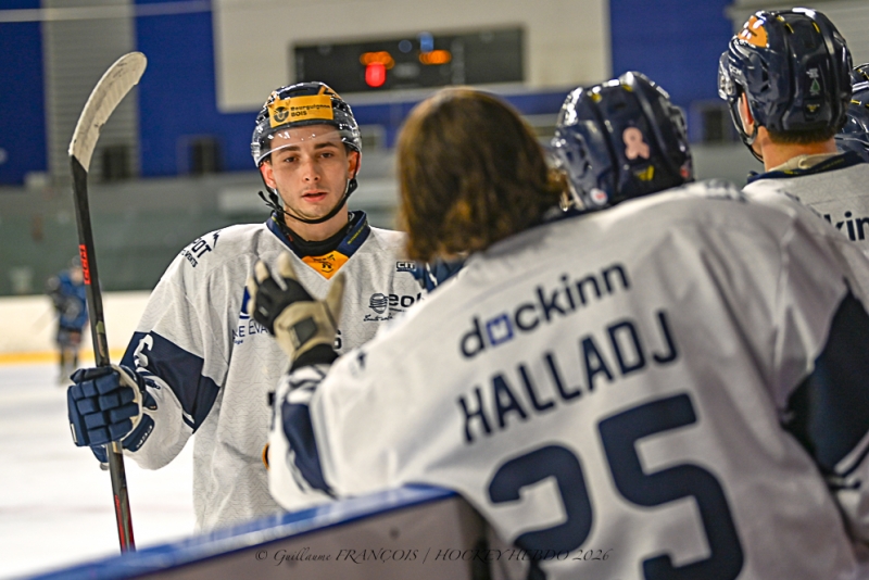 Photo hockey Division 1 - Division 1 : 20ème journée : Nantes vs Villard-de-Lans - Villard-de-Lans déroule à Nantes 