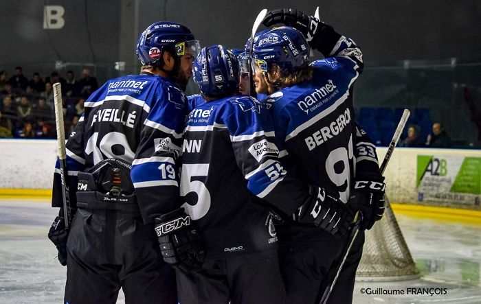 Photo hockey Division 1 - Division 1 : 20ème journée : Nantes vs Chambéry - Nantes fait chuter Chambéry 