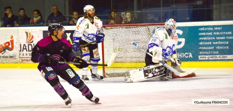 Photo hockey Division 1 - Division 1 : 20ème journée : Nantes vs Courchevel-Méribel-Pralognan - Les Bouquetins sous l’avalanche Nantaise