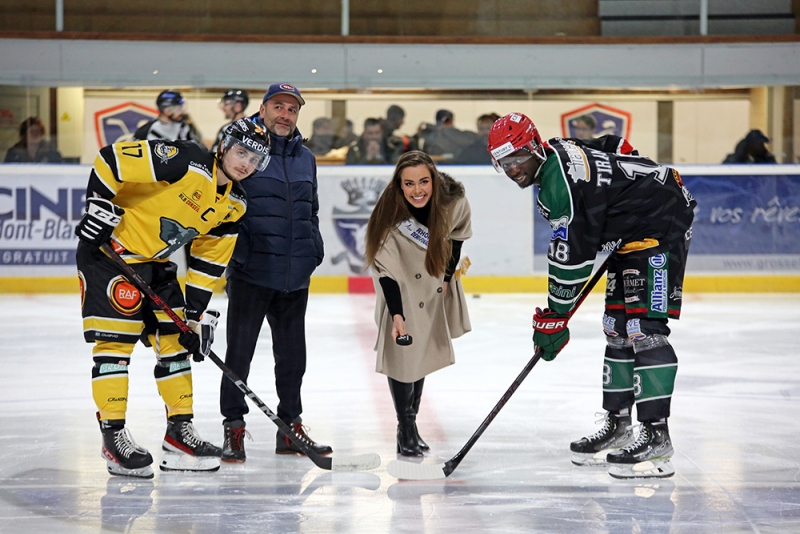 Photo hockey Division 1 - Division 1 : 21ème journée : Mont-Blanc vs Chambéry - Les Eléphants jouent un mauvais tour au Yéti !