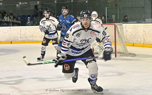 Photo hockey Division 1 - Division 1 : 22ème journée : Nantes vs Courchevel-Méribel-Pralognan - Le HCMP s’impose aux tirs au but sur la glace des Corsaires de Nantes