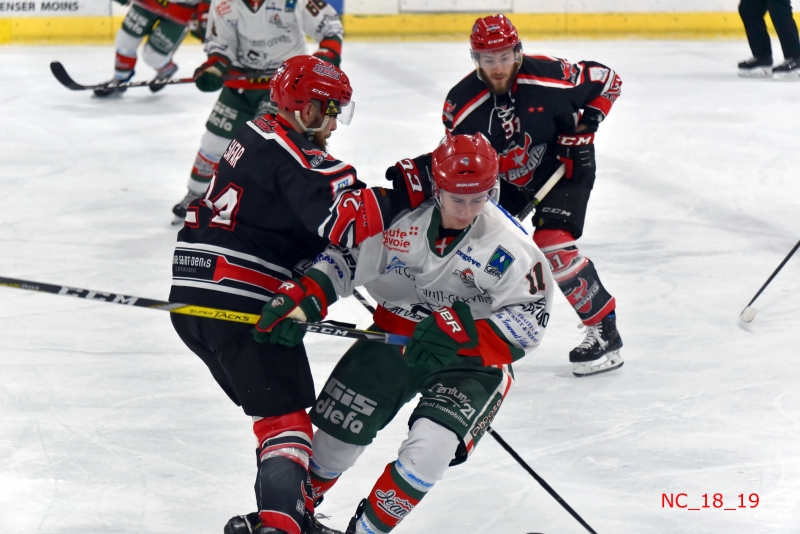 Photo hockey Division 1 - Division 1 : 22ème journée : Neuilly/Marne vs Mont-Blanc - Neuilly trouve la clé
