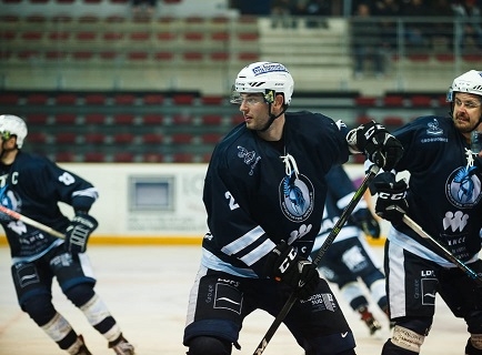 Photo hockey Division 1 - Division 1 : 23ème journée : Marseille vs Neuilly/Marne - Les Spartiates se donnent de l
