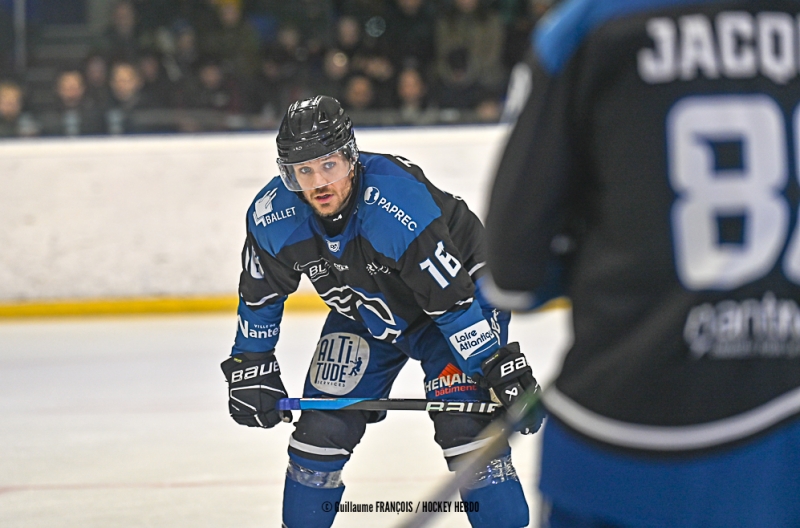 Photo hockey Division 1 - Division 1 : 25ème journée : Nantes vs Valenciennes - Nantes sèchement battu par Valenciennes ! 