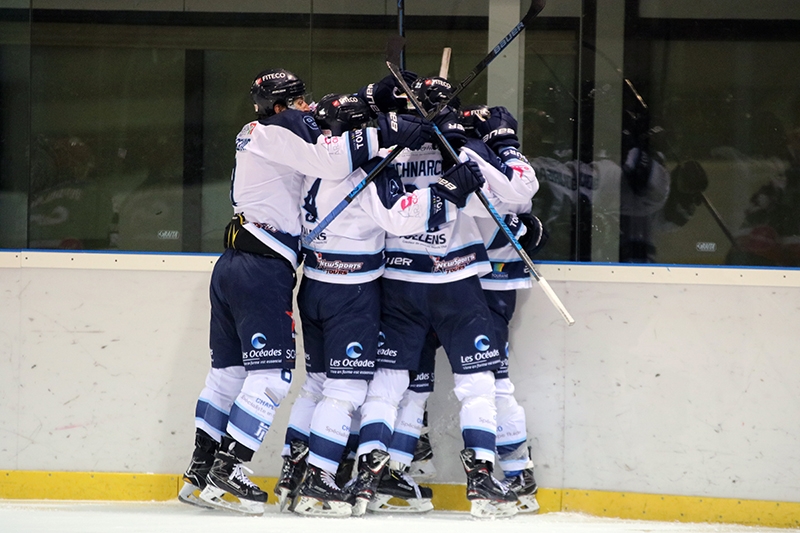 Photo hockey Division 1 - Division 1 : 26ème journée : Mont-Blanc vs Tours  - D1 : Les Yétis se préparent au mieux