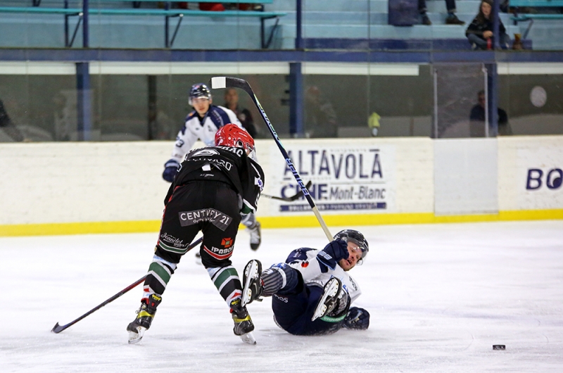 Photo hockey Division 1 - Division 1 : 26ème journée : Mont-Blanc vs Tours  - Les Remparts s’élèvent !