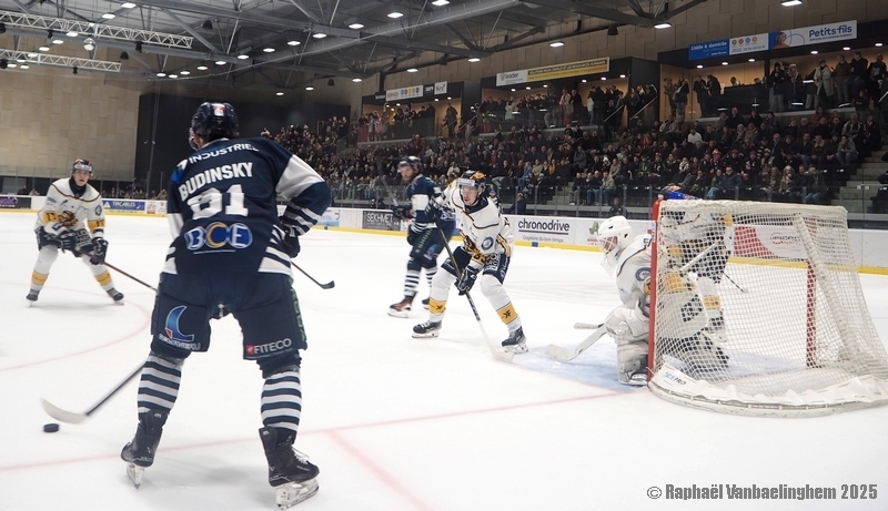 Photo hockey Division 1 - Division 1 : 27ème journée : Dunkerque vs Villard-de-Lans - Dunkerque monte sur la 2ème marche du podium