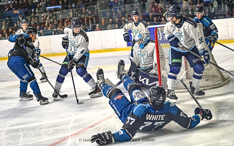 Photo hockey Division 1 - Division 1 : 27ème journée : Nantes vs Tours  - Les Corsaires de Nantes s’imposent dans la prolongation face à Tours