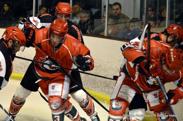 Photo hockey Division 1 - Division 1 : 2ème journée : Courbevoie  vs Neuilly/Marne - Neuilly en force