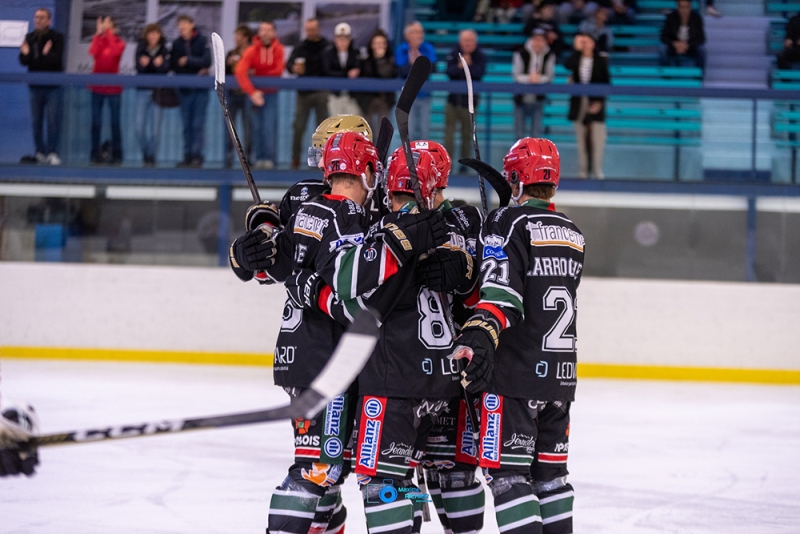 Photo hockey Division 1 - Division 1 : 2ème journée : Mont-Blanc vs Morzine-Avoriaz - Mont-Blanc emporte un derby fou !