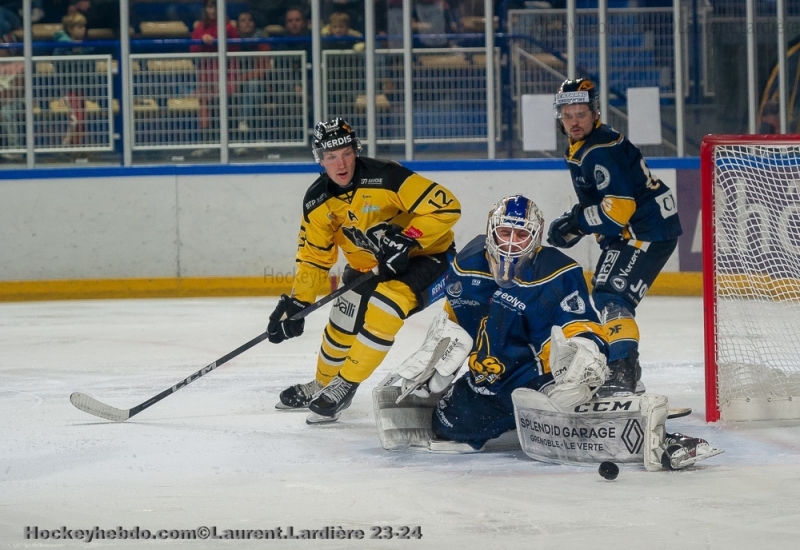 Photo hockey Division 1 - Division 1 : 2ème journée : Villard-de-Lans vs Chambéry - Les Ours défaits à domicile