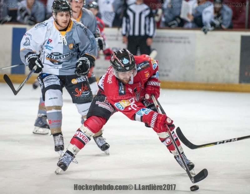 Photo hockey Division 1 - Division 1 : 3ème journée : Briançon  vs Brest  - D1: Brest blanchi les Diables rouges 