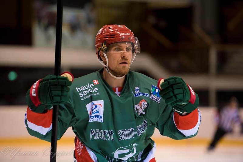 Photo hockey Division 1 - Division 1 : 3ème journée : Mont-Blanc vs Briançon  - Le cœur Yétis chasse le Diable