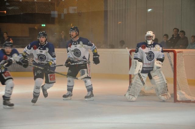 Photo hockey Division 1 - Division 1 : 3ème journée : Neuilly/Marne vs Nantes - Les Bisons sortent de la brume