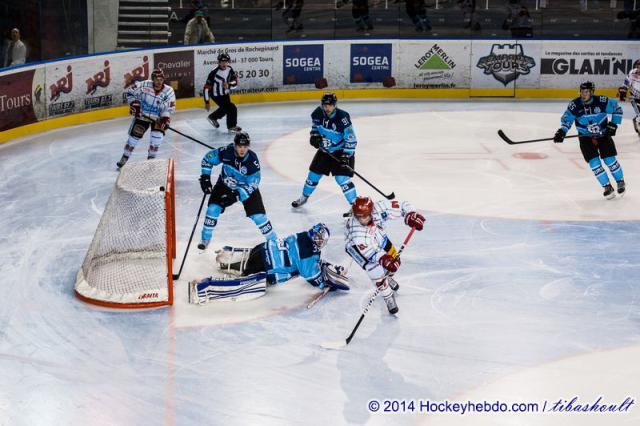 Photo hockey Division 1 - Division 1 : 3ème journée : Tours  vs Mont-Blanc - Le Mont-Blanc dans le brouillard