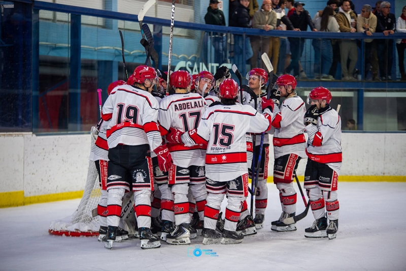 Photo hockey Division 1 - Division 1 : 3ème journée : Mont-Blanc vs Neuilly/Marne - Neuilly dans le money time Photo hockey Division 1 - Division 1 : 3ème journée : Mont-Blanc vs Neuilly/Marne - Neuilly dans le money time