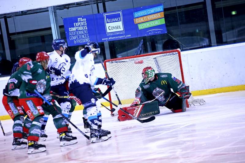 Photo hockey Division 1 - Division 1 : 4ème journée : Mont-Blanc vs Marseille - Mont-Blanc a de la ressource !