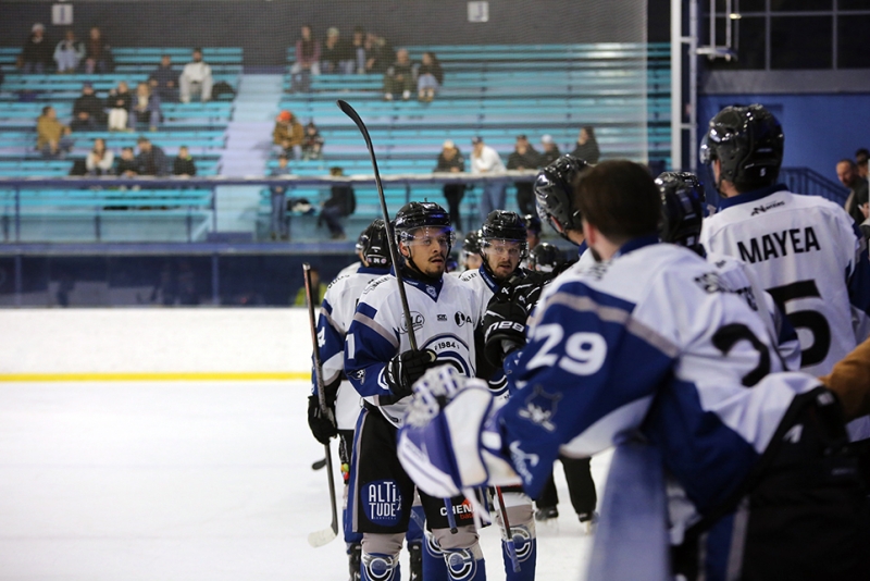 Photo hockey Division 1 - Division 1 : 4ème journée : Mont-Blanc vs Nantes - Mont-Blanc, c’est renversant !