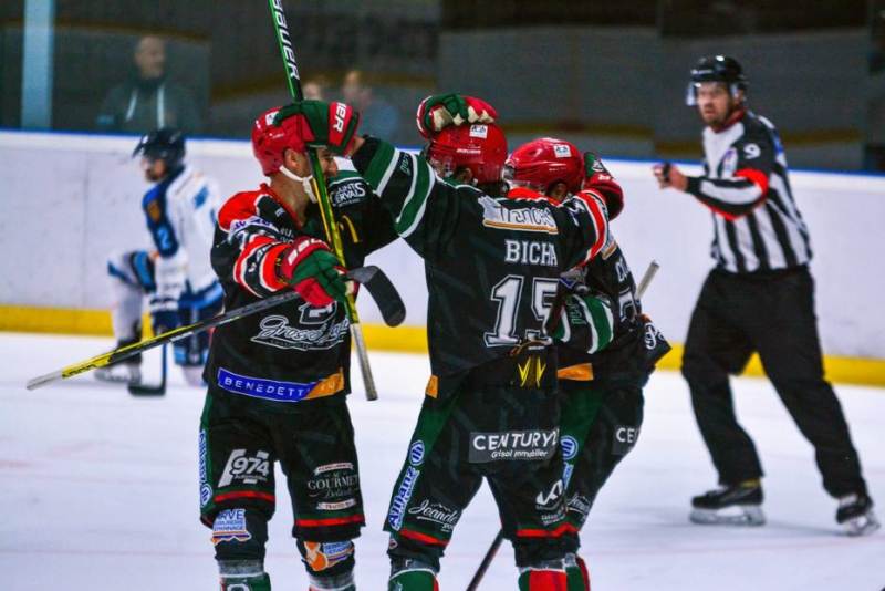 Photo hockey Division 1 - Division 1 : 4ème journée : Mont-Blanc vs Tours  - Belle réaction haut-savoyarde !