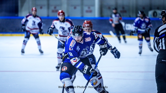 Photo hockey Division 1 - Division 1 : 6ème journée : Courchevel-Méribel-Pralognan vs Lyon - Sous les tirs lyonnais, le HCMP finit par céder