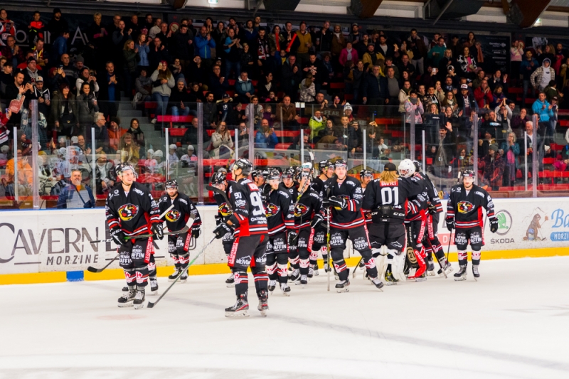 Photo hockey Division 1 - Division 1 : 7ème journée : Morzine-Avoriaz vs Montpellier  - Première victoire pour les Pingouins